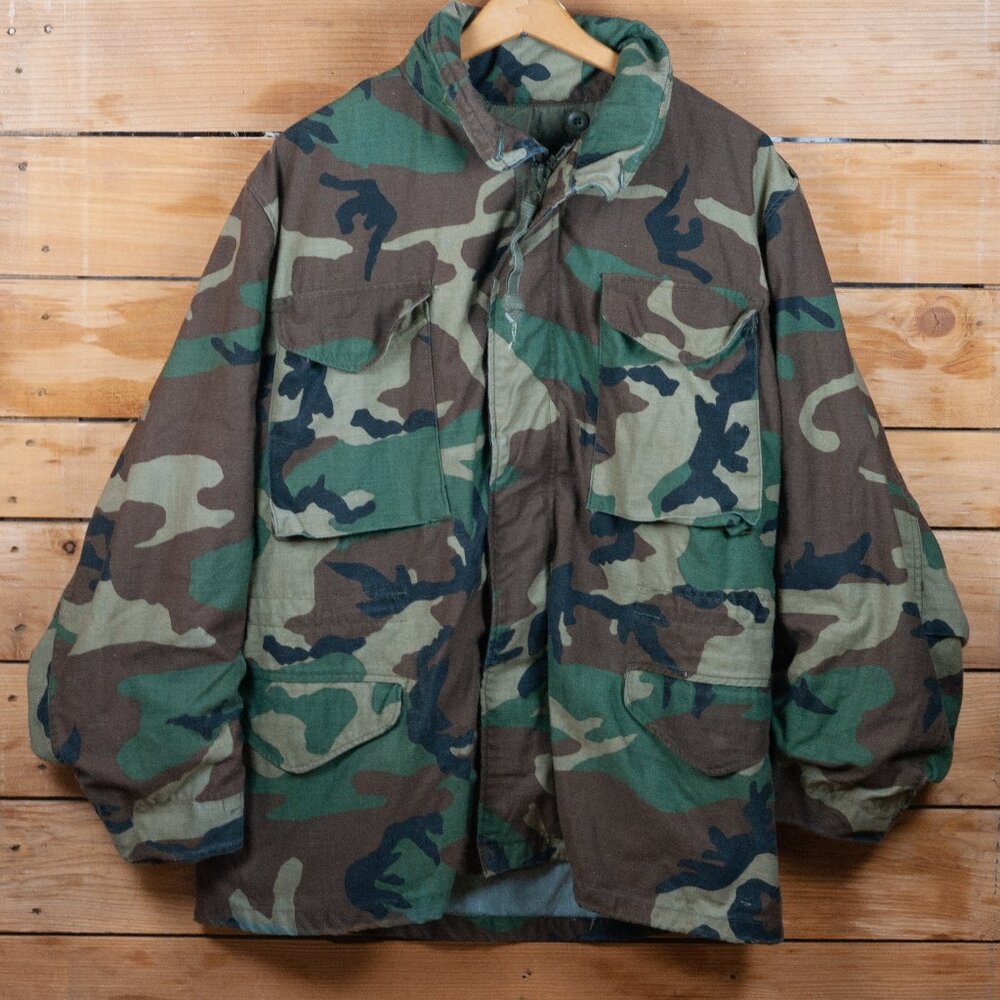 Vintage 80s M65 US Military Jacket in M81 Woodland Camo - Men's MD Reg